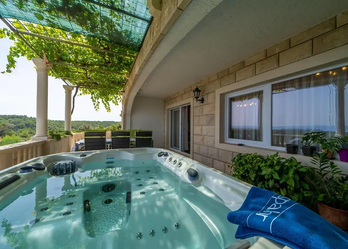 Ferienhaus Ivana By Interhome Selca (Brac)